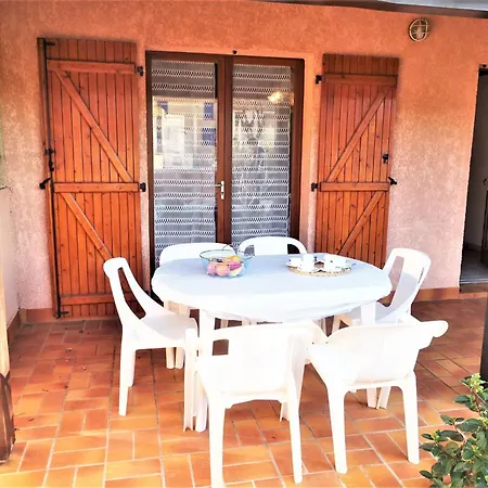 Les Colombes By Interhome Holiday home Saint-Pierre-la-Mer (Aude)