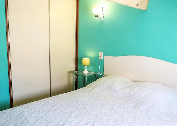 Les Colombes By Interhome *